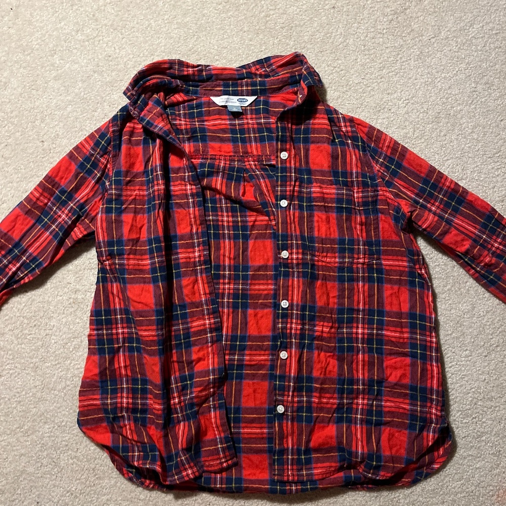 Old navy- The classic Shirt size medium